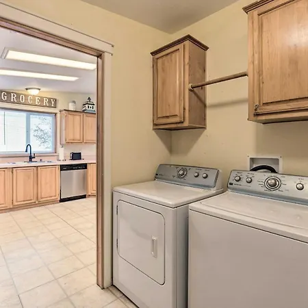 Cute Cottage With Deck Walk 115 Ft To Brewery And Cafe Poulsbo Exterior photo