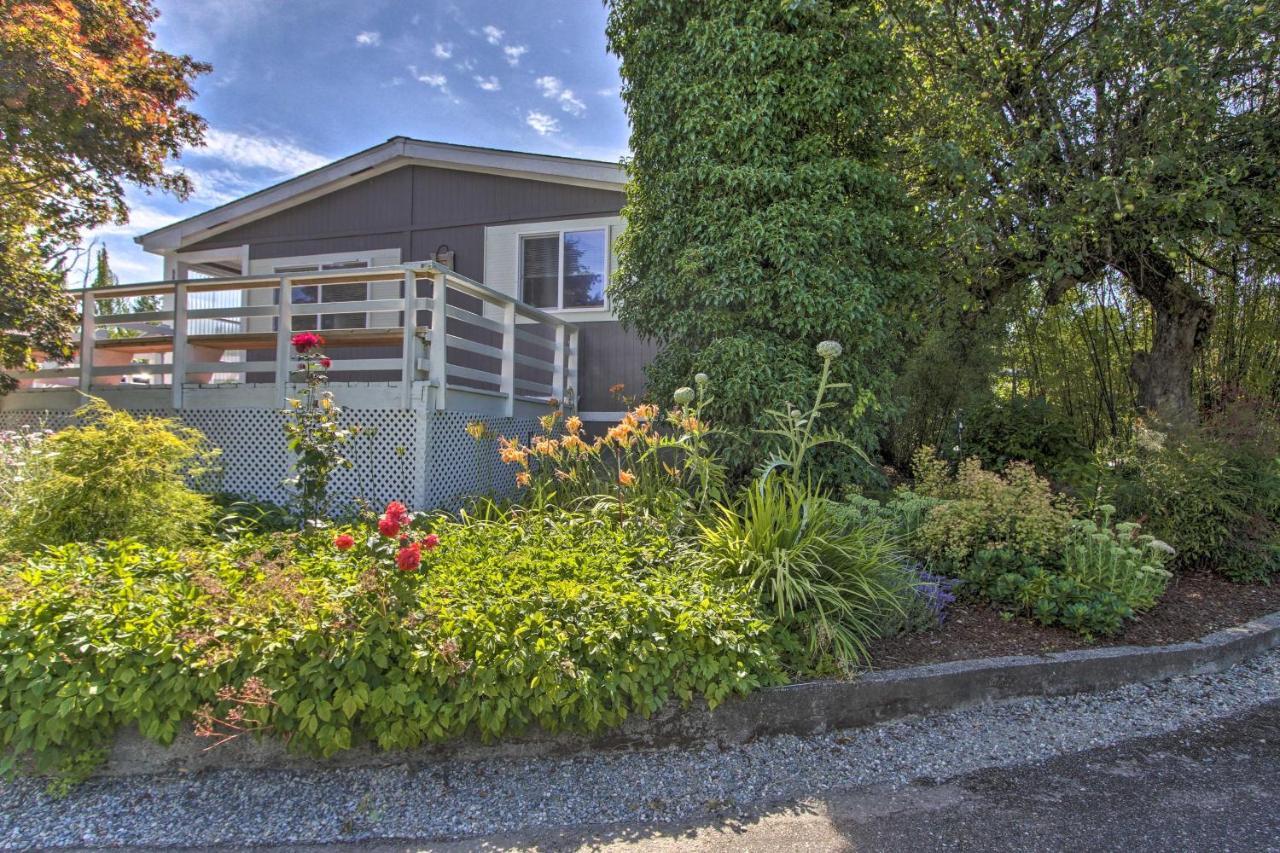 Cute With Deck Walk 115 Ft To Brewery And Cafe Holiday home